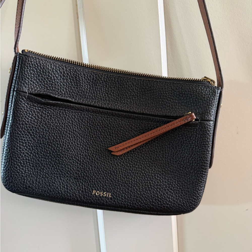 Fossil Black Pebbled Leather Crossbody with Brown Strap Accent